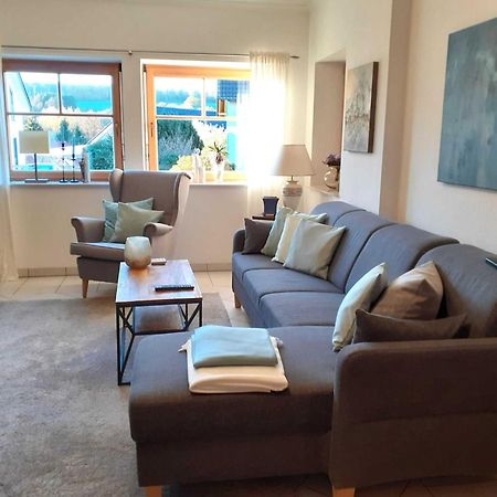 Holiday Flat With Idyllic Garden In Daun Dış mekan fotoğraf