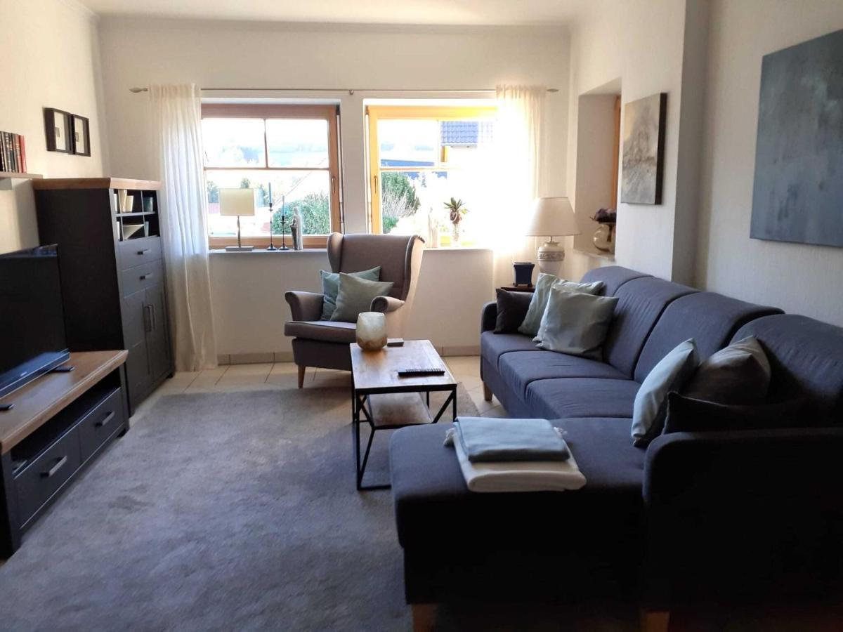 Holiday Flat With Idyllic Garden In Daun Dış mekan fotoğraf