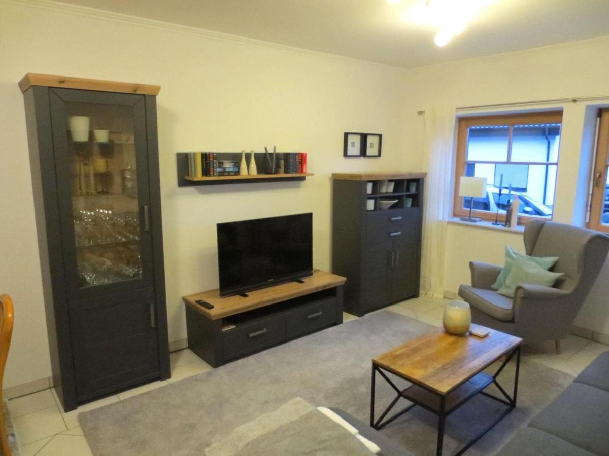 Holiday Flat With Idyllic Garden In Daun Dış mekan fotoğraf