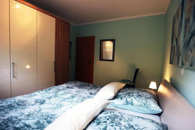 Holiday Flat With Idyllic Garden In Daun Dış mekan fotoğraf