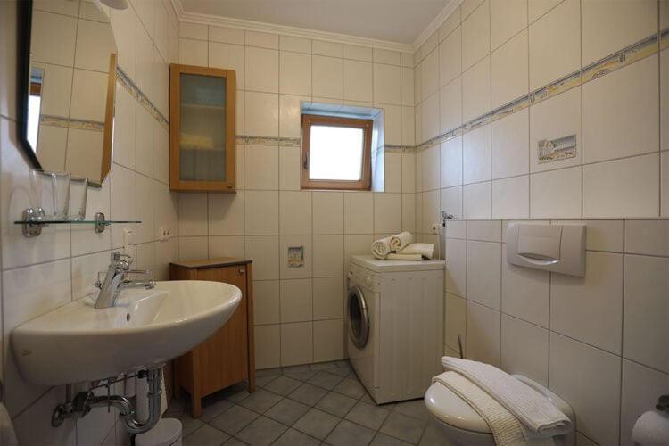 Holiday Flat With Idyllic Garden In Daun Dış mekan fotoğraf