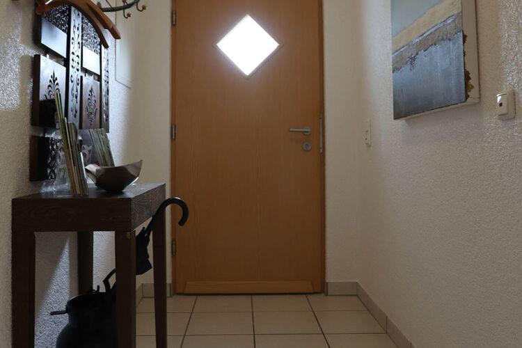 Holiday Flat With Idyllic Garden In Daun Dış mekan fotoğraf